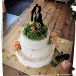 3 stöckige Hochzeitstorte in zart rosa