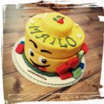 Motivtorte mit Legosteinen