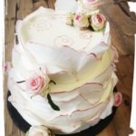 3 stöckige Hochzeitstorte in Blütenoptik