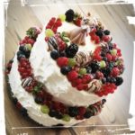 2-stöckige Fruchtorte