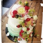 Hochzeitstorte in Lagenoptik